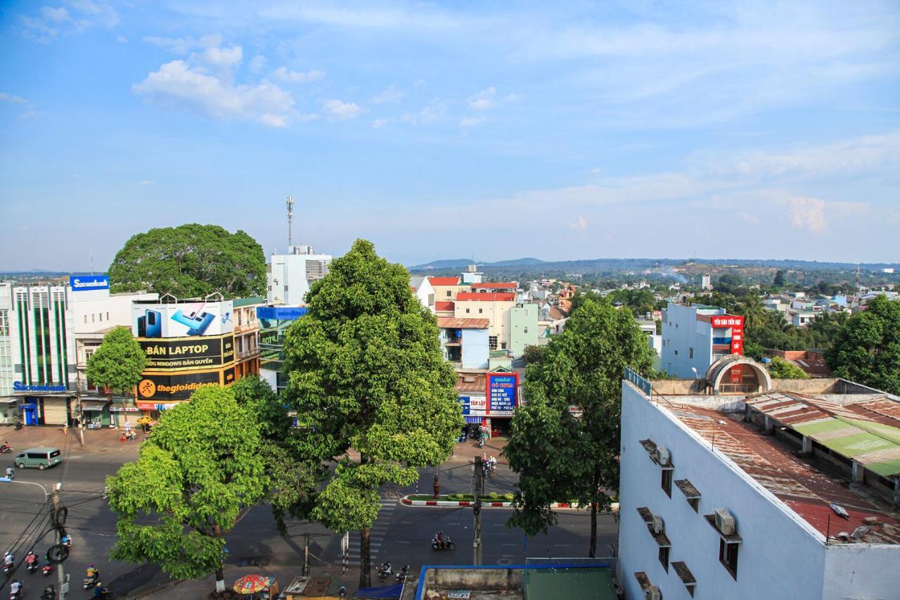 Khách Sạn Hồng Kông Buôn Ma Thuột Esterno foto