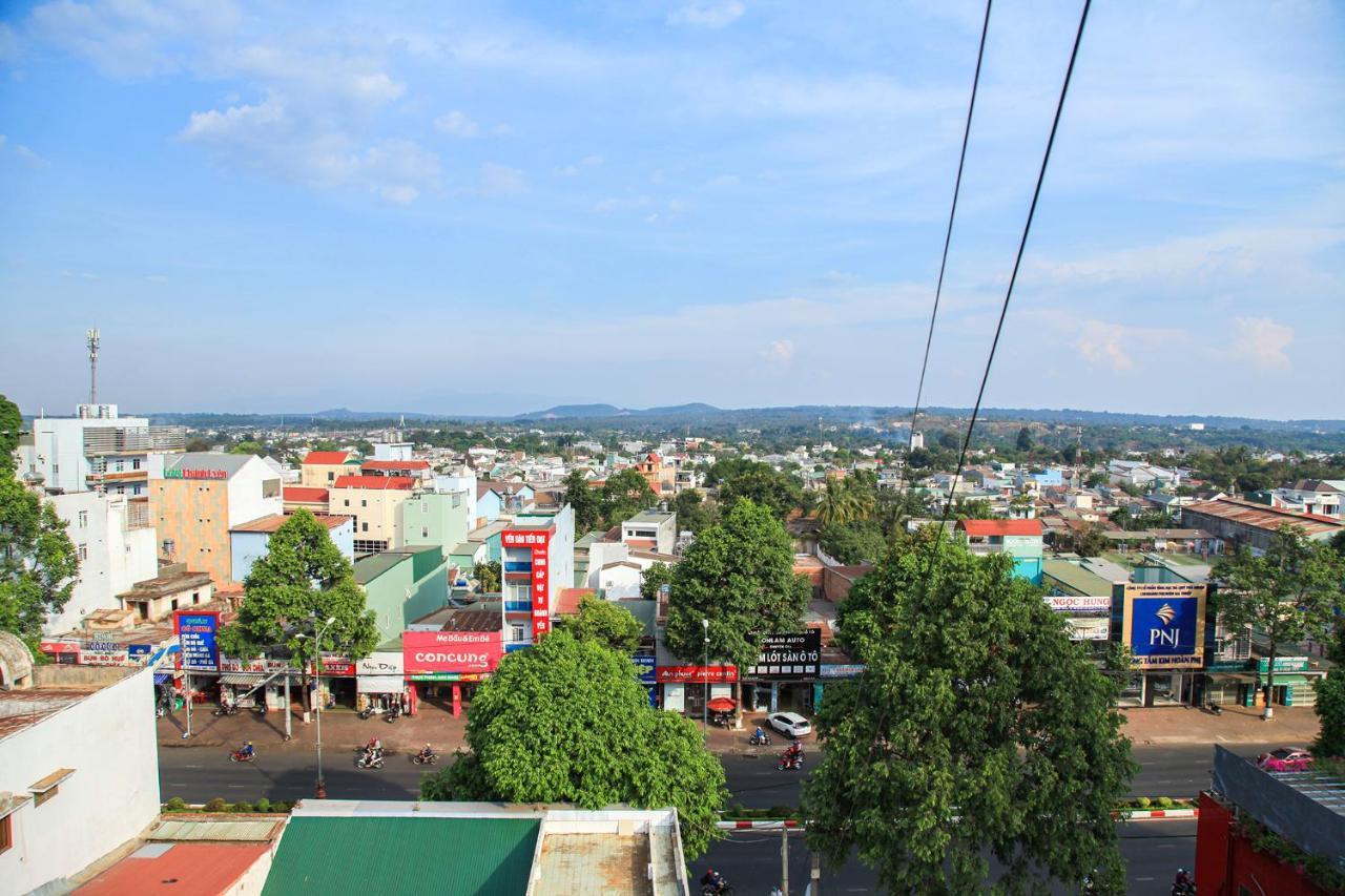 Khách Sạn Hồng Kông Buôn Ma Thuột Esterno foto