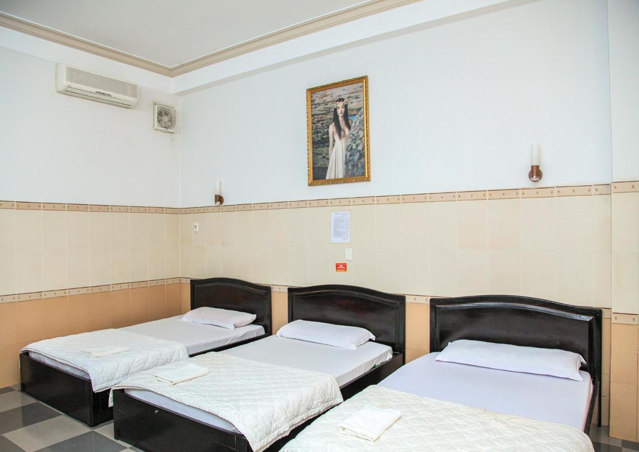 Khách Sạn Hồng Kông Buôn Ma Thuột Esterno foto